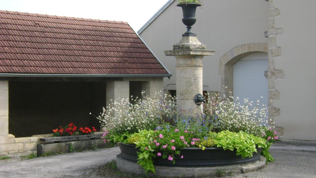 Bed and Breakfast La Ferme De La Velle La Neuvelle-lès-Scey Zewnętrze zdjęcie
